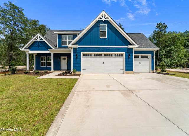 Property at 520 Harrow Dr, Carthage, NC 28327, 4 beds, 2.5 baths