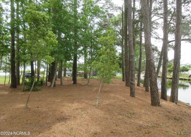 Property at 105 N Mallard Ct N, Grandy, NC 27939