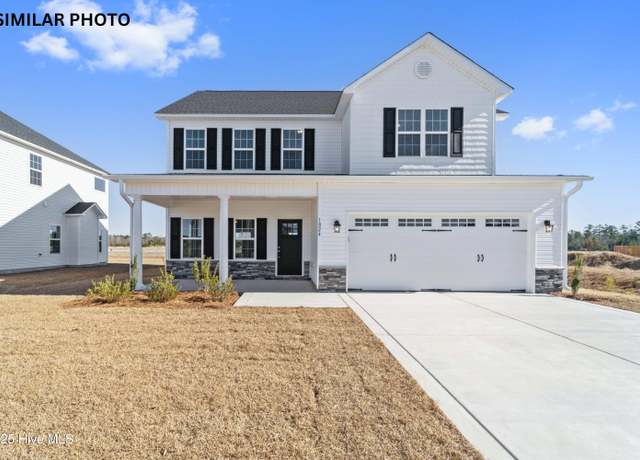 Property at 1872 Olde Towne Pointe Blvd, Jacksonville, NC 28546, 4 beds, 2.5 baths