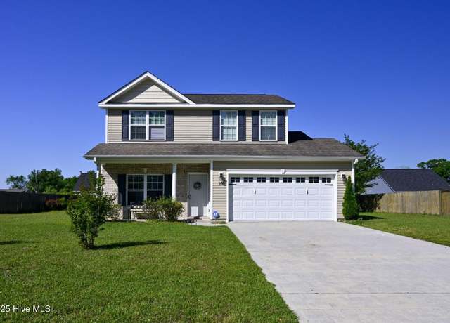 Property at 108 Maidstone Dr, Richlands, NC 28574, 3 beds, 2.5 baths
