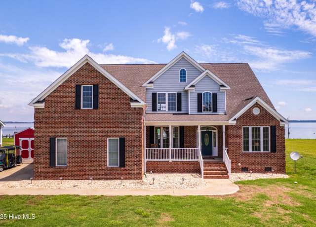 Property at 118 Durant St, Hertford, NC 27944, 4 beds, 2.5 baths
