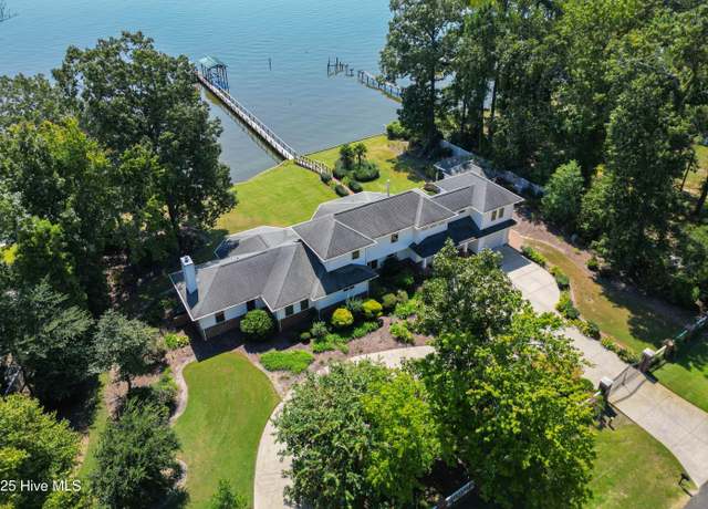 Property at 121 Nixons Beach Rd, Edenton, NC 27932, 4 beds, 3.5 baths