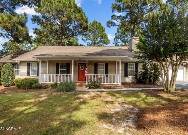 Property at 39 Bedford Cir, Pinehurst, NC 28374, 3 beds, 2 baths