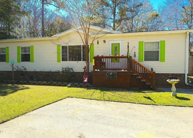 Property at 121 Bogue Forest Ct, Newport, NC 28570, 3 beds, 2 baths