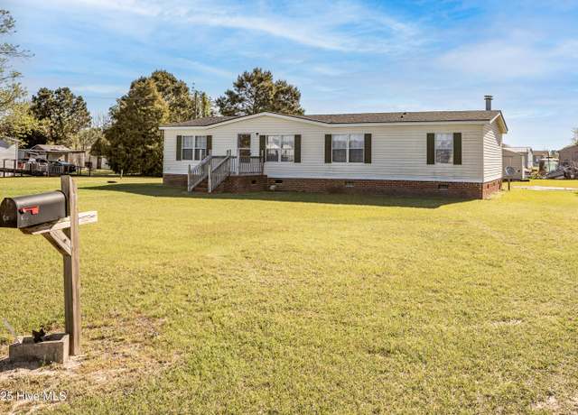 Property at 60 Joyce Ln, Clinton, NC 28328, 3 beds, 2 baths