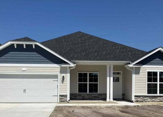 Property at 1217 Pelican Dr, New Bern, NC 28560, 4 beds, 2 baths