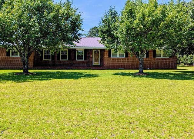 Property at 5068 Lobelia Rd, Vass, NC 28394, 3 beds, 2.5 baths