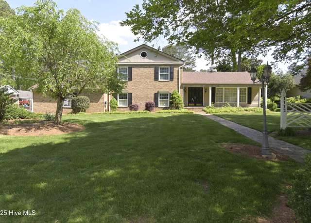Property at 1112 Laurel Ln NW, Wilson, NC 27896, 4 beds, 3 baths