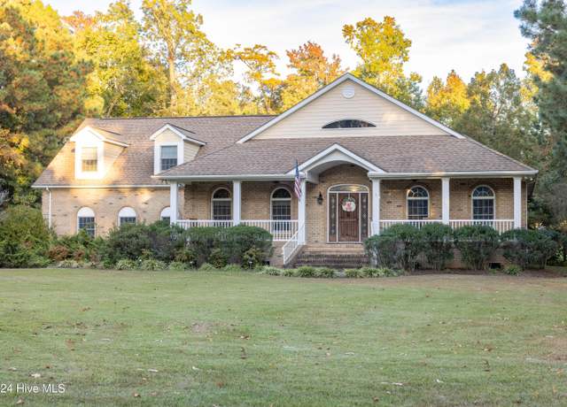 Property at 220 Beech Point Blvd, Hertford, NC 27944, 4 beds, 3.5 baths