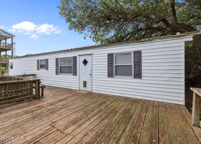 Property at 8603 Reed Dr, Emerald Isle, NC 28594, 3 beds, 2 baths