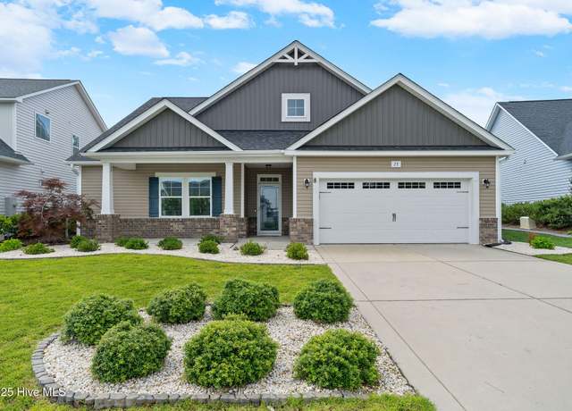 Property at 23 Downy Dr, Hampstead, NC 28443, 3 beds, 4.5 baths