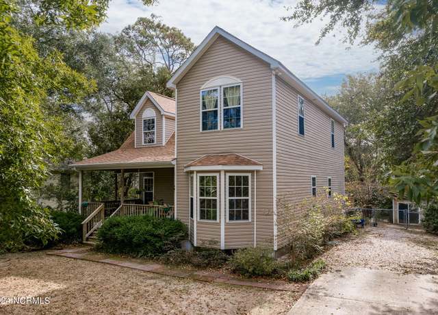 Property at 107 Shady Ln, Atlantic Beach, NC 28512, 3 beds, 2.5 baths