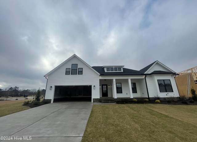 Property at 2572 Elis Dr, Winterville, NC 28590, 3 beds, 3 baths