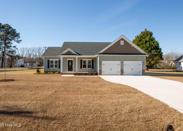 Property at 21 Cedar View Ln, Clinton, NC 28328, 3 beds, 2 baths