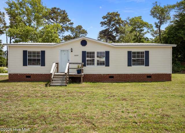 Property at 8509 Sound Dr, Emerald Isle, NC 28594, 3 beds, 2 baths