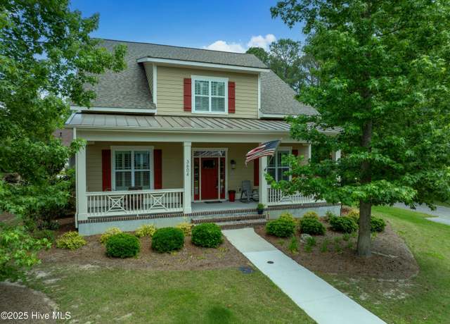 Property at 3604 Haughton Ln, Castle Hayne, NC 28429, 4 beds, 3 baths