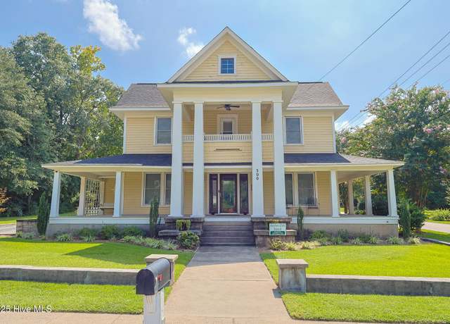 Property at 300 E Main St, Aberdeen, NC 28315, 6 beds, 2 baths