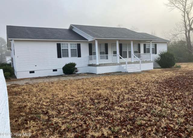 Property at 9281 Mcleod Rd, Laurinburg, NC 28352, 3 beds, 2.5 baths