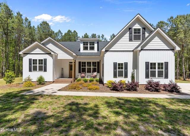 Property at 716 Wildlife Rd, Sanford, NC 27332, 5 beds, 3.5 baths