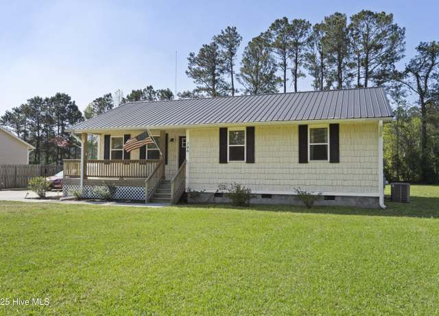 Property at 796 Old Folkstone Rd, Sneads Ferry, NC 28460, 3 beds, 2 baths