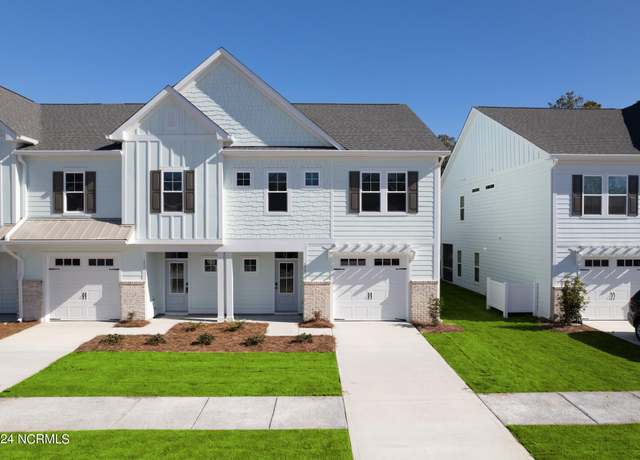 Property at 135 Freedom Park Rd, Beaufort, NC 28516, 3 beds, 2.5 baths