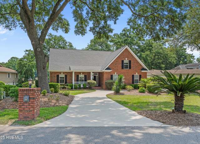Property at 550 Sunset Lakes Blvd SW, Sunset Beach, NC 28468, 4 beds, 3 baths