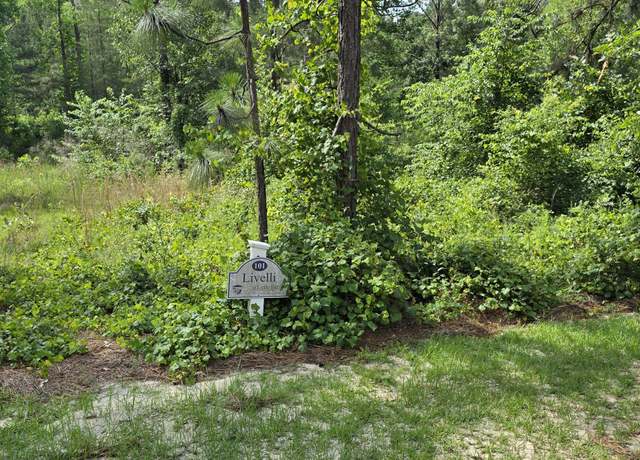 Property at 101 Owens Cir, West End, NC 27376