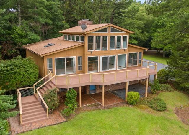 Property at 143 Edgewater Dr, Seven Lakes, NC 27376, 3 beds, 3.5 baths