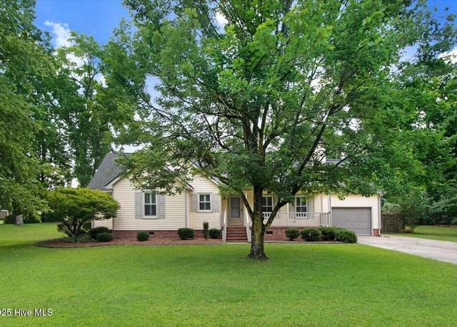 Property at 302 N North Pointe Dr, Goldsboro, NC 27530, 3 beds, 2 baths