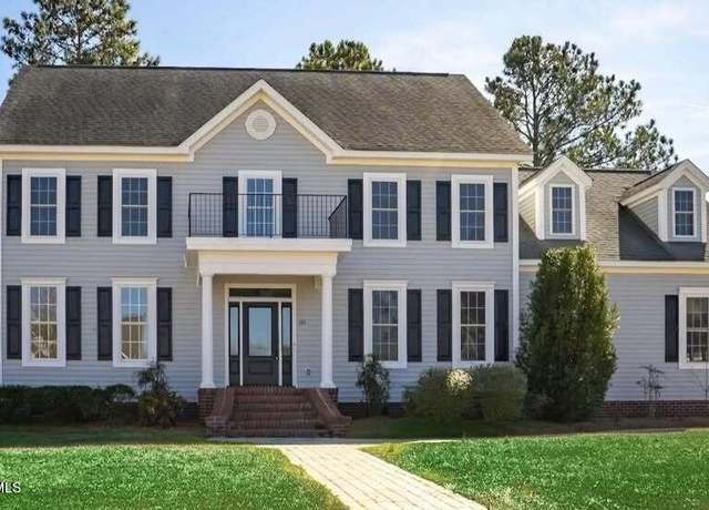 Property at 111 Wingate Dr, New Bern, NC 28562, 4 beds, 3 baths