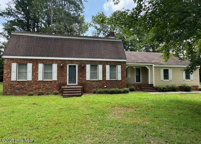 Property at 124 Albemarle Drive Dr, Ahoskie, NC 27910, 4 beds, 3 baths