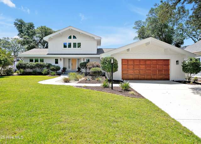 Property at 3343 Channelside Dr SW, Supply, NC 28462, 3 beds, 3 baths