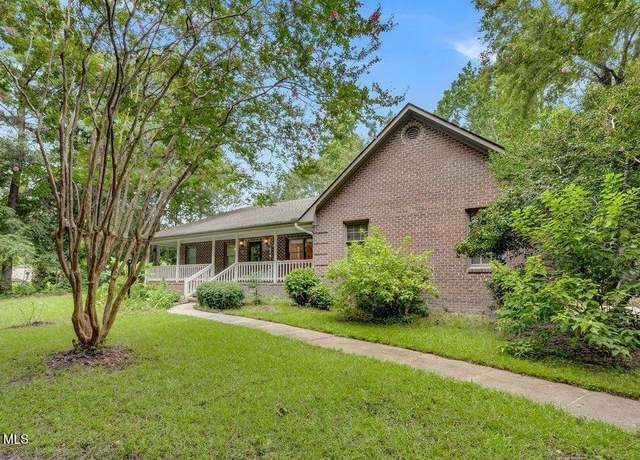 Property at 109 Braxlo Ln, Wilmington, NC 28409, 3 beds, 2 baths
