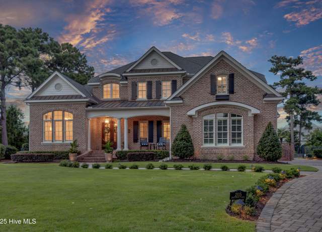 Property at 2105 Boatswain Pl, Wilmington, NC 28405, 5 beds, 4.5 baths