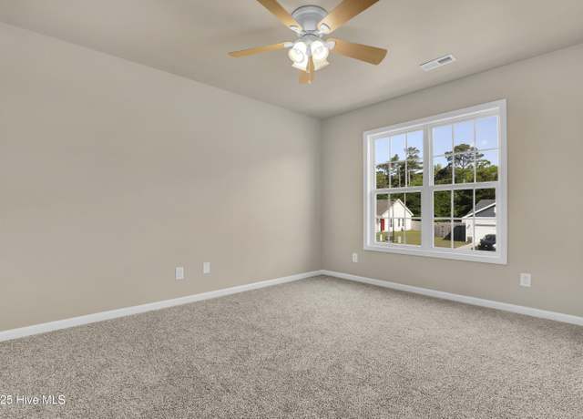 Property at 701 Bay Willow Ct, Hubert, NC 28539, 3 beds, 2.5 baths