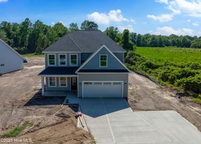 Property at 350 Hardison Rd, Holly Ridge, NC 28445, 4 beds, 2.5 baths