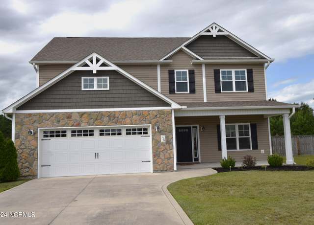 Property at 156 Peytons Ridge Dr, Hubert, NC 28539, 4 beds, 2.5 baths