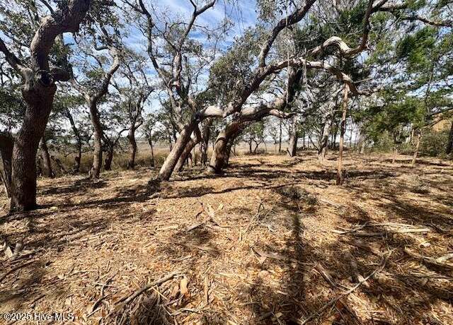 Property at 3 Windy Point Rd SW, Supply, NC 28462