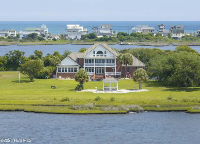 Property at 4 Hunter Heath Dr, North Topsail Beach, NC 28460, 5 beds, 4.5 baths