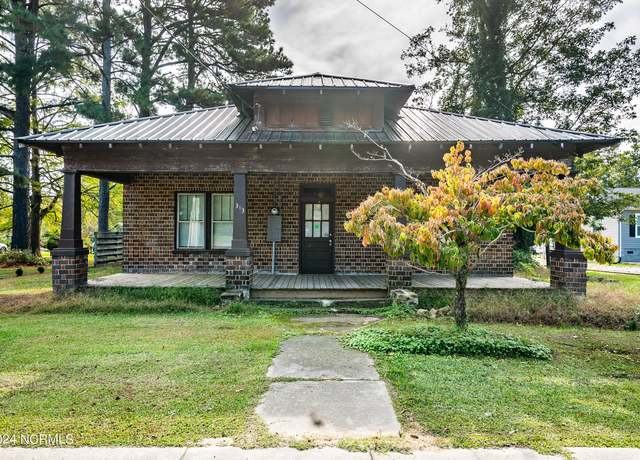 Property at 313 W Main St, Aulander, NC 27805, 3 beds, 1 bath