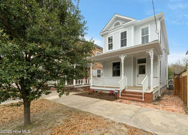 Property at 509 S 5th Ave, Wilmington, NC 28401, 3 beds, 2.5 baths