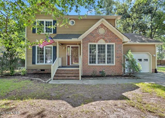 Property at 1151 Lakeview Ave, Richlands, NC 28574, 3 beds, 2.5 baths