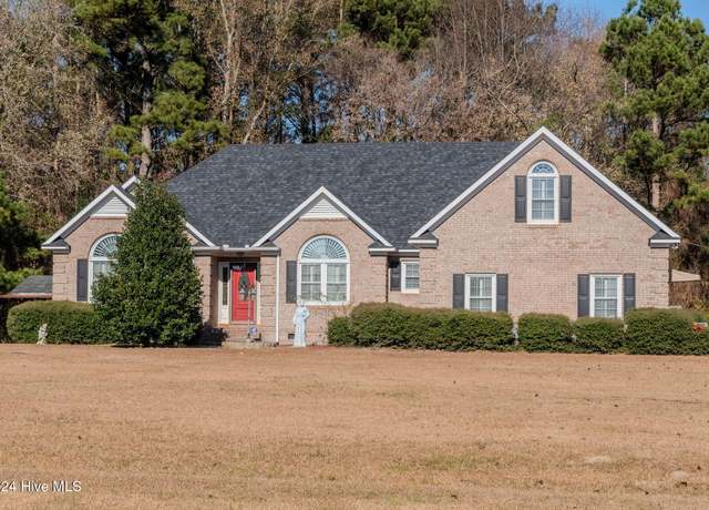 Property at 871 Pasture Branch Rd, Rose Hill, NC 28458, 4 beds, 3 baths