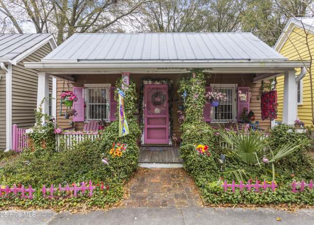 Property at 507 S 6th St, Wilmington, NC 28401, 2 beds, 1 bath