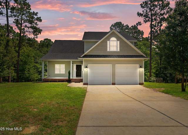 Property at 35 Pineridge Cv, Sanford, NC 27332, 4 beds, 2.5 baths