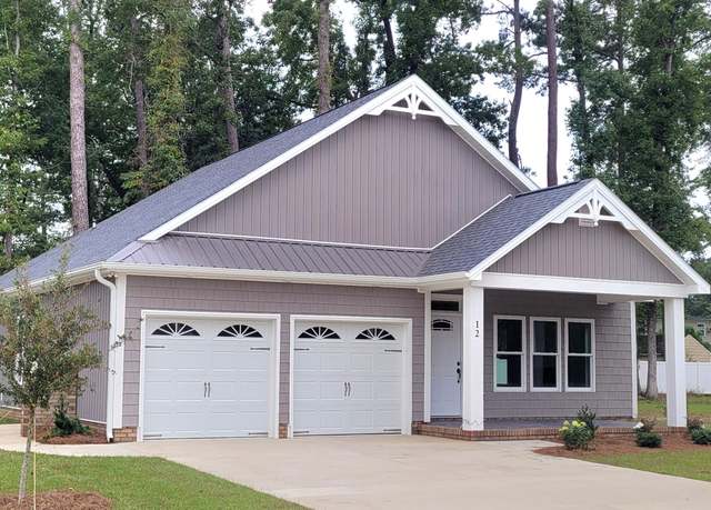 Property at 12 Paddington Way, New Bern, NC 28562, 3 beds, 2 baths