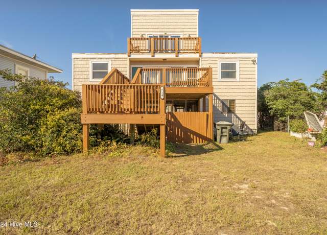 Property at 714 Ocean Blvd, Topsail Beach, NC 28445, 3 beds, 2 baths