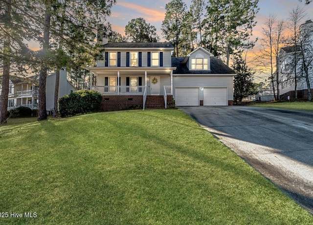 Property at 336 Richmond Park Dr, Cameron, NC 28326, 3 beds, 2.5 baths