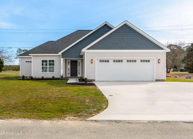 Property at 296 Mulberry Dr, Washington, NC 27889, 3 beds, 2 baths