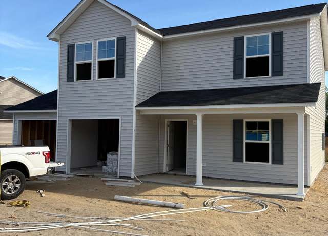 Property at 592 Chicod St, Grimesland, NC 27837, 4 beds, 2.5 baths